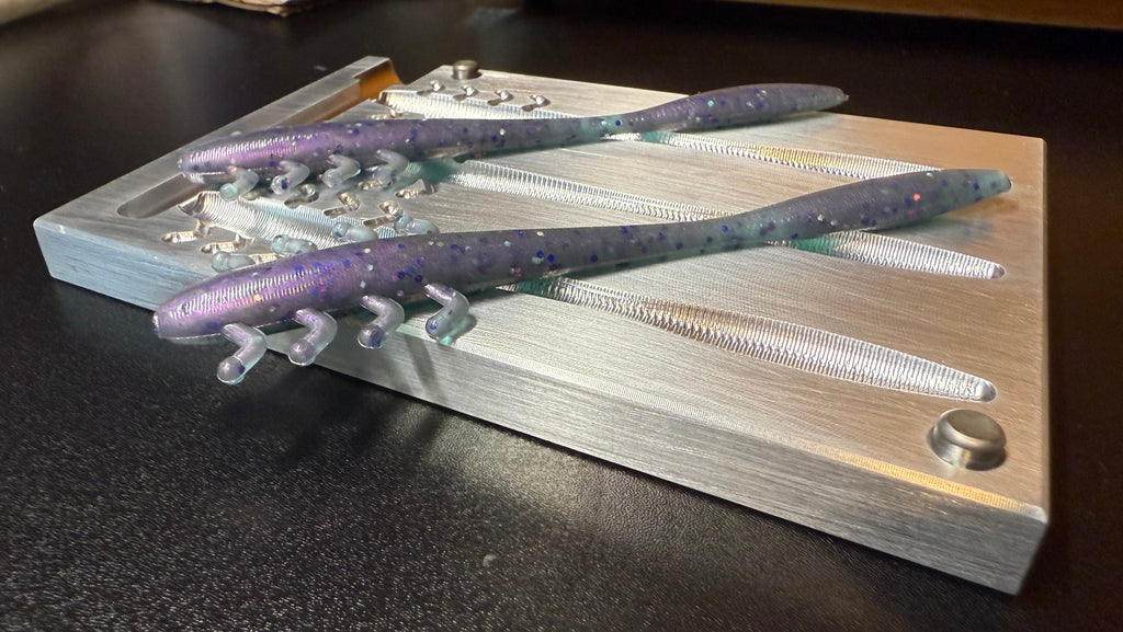 5” Entomic Worm Bait Mold