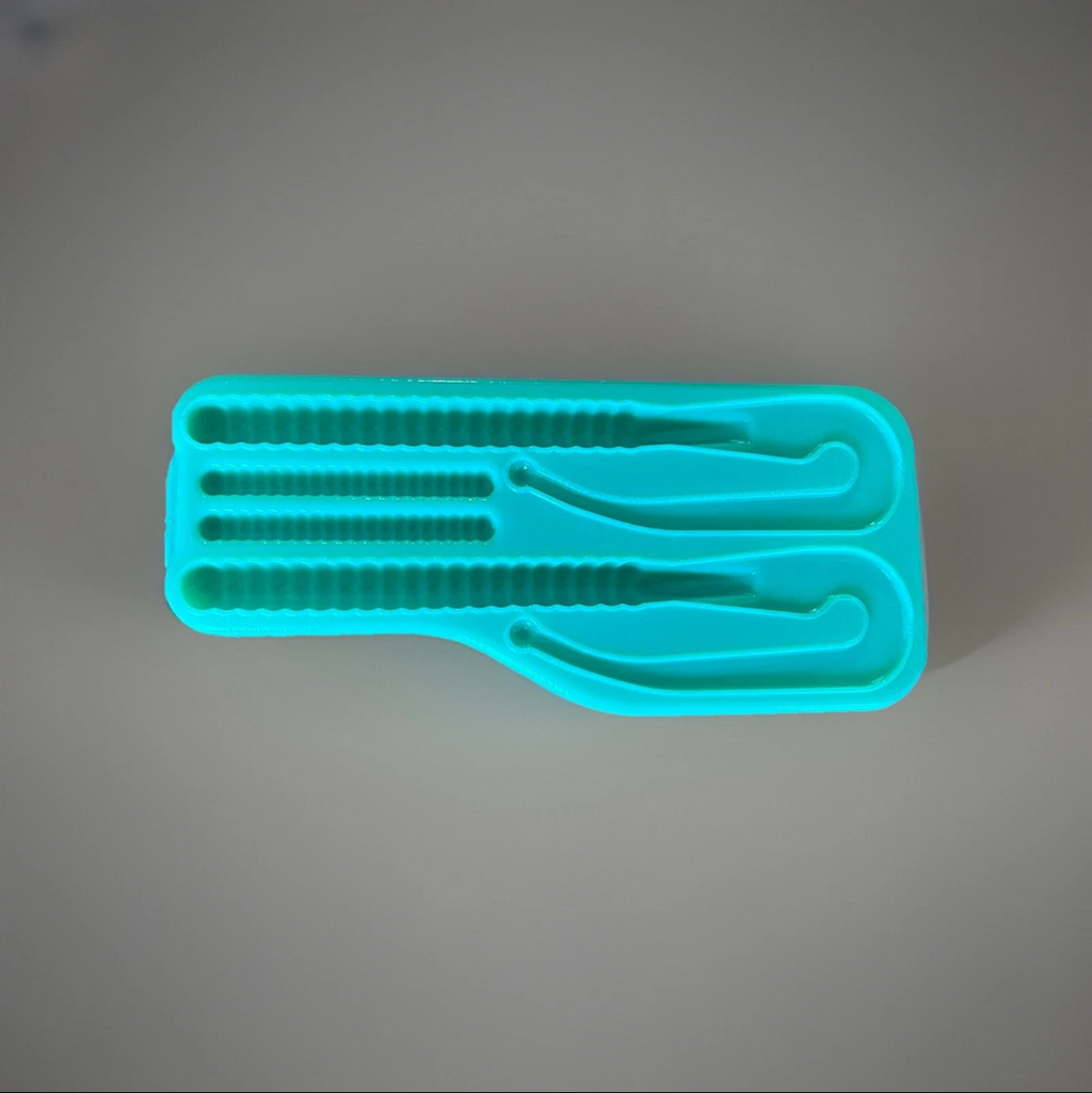 8 Inch Ribbon Tail Worm Mold