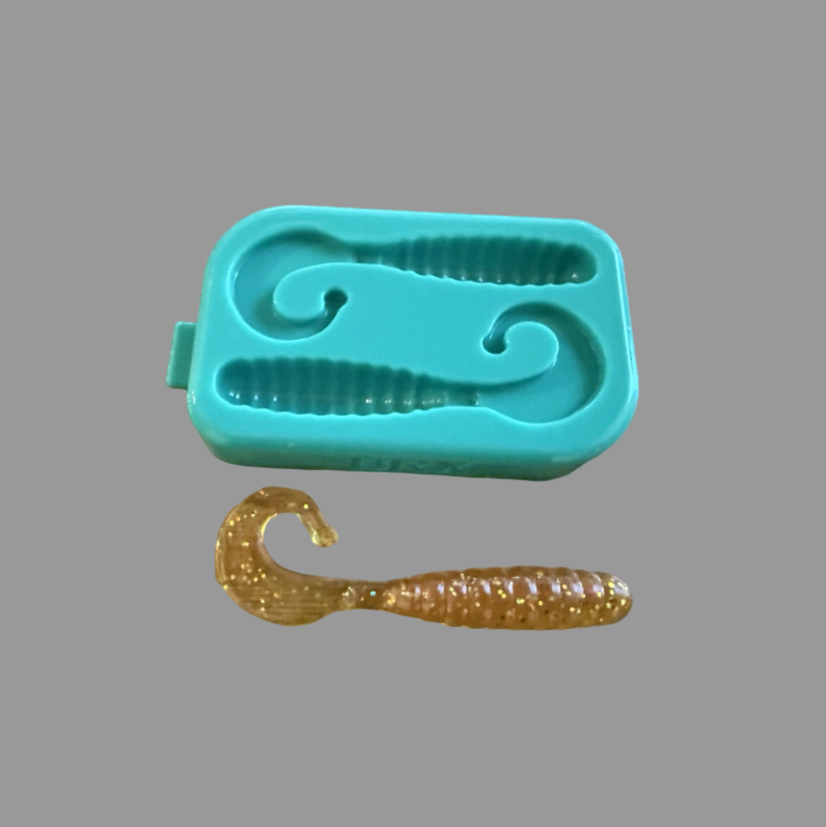 4 Inch Swimming Grub Mold