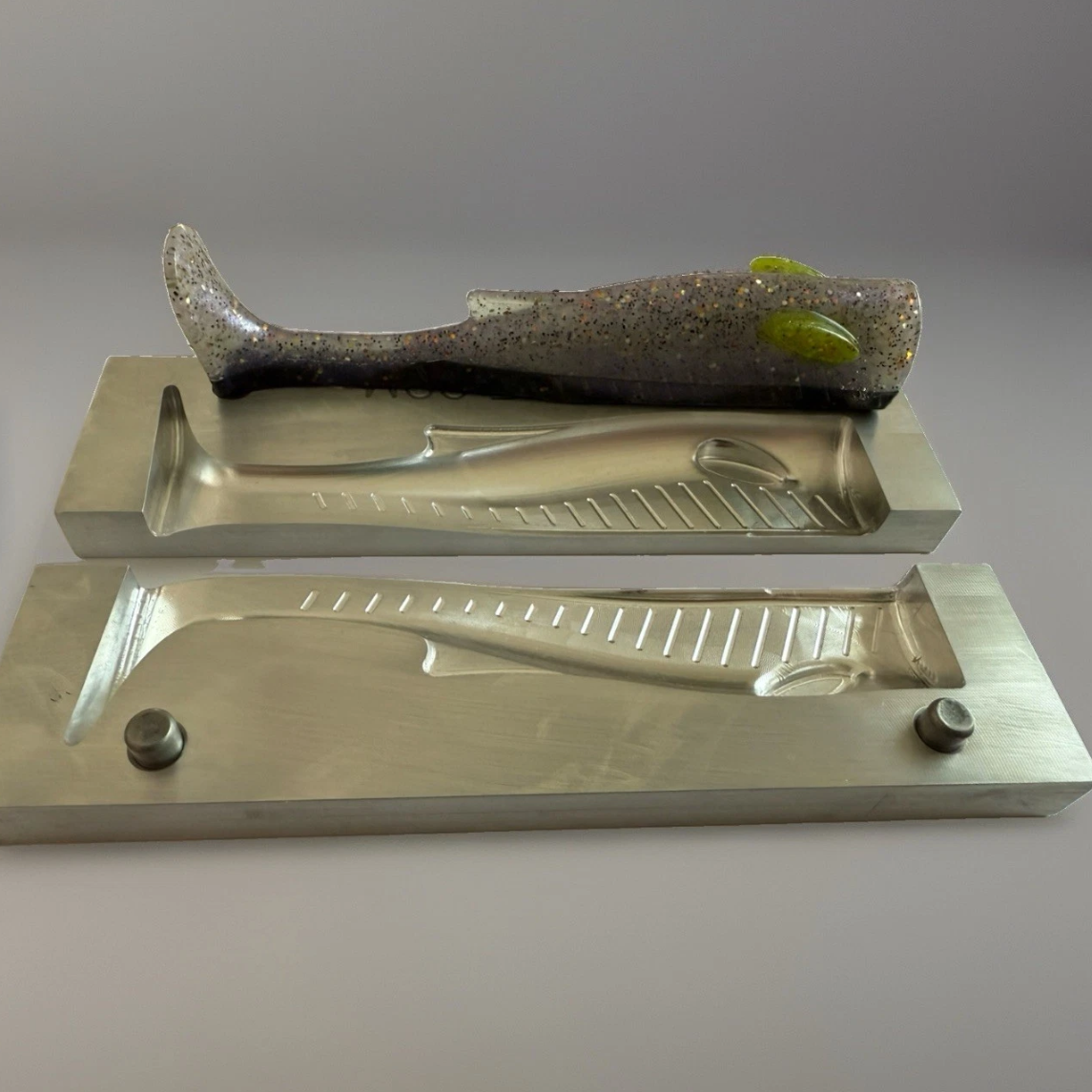 5in Swim Bait Mold, 2 Piece Open Pour